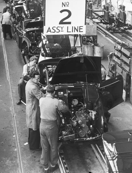 Early Morris Minor assembly, of the MM model (1948 to 1953)